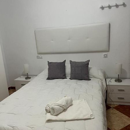 El Torreon 3 Apartment Lora del Rio Exterior photo